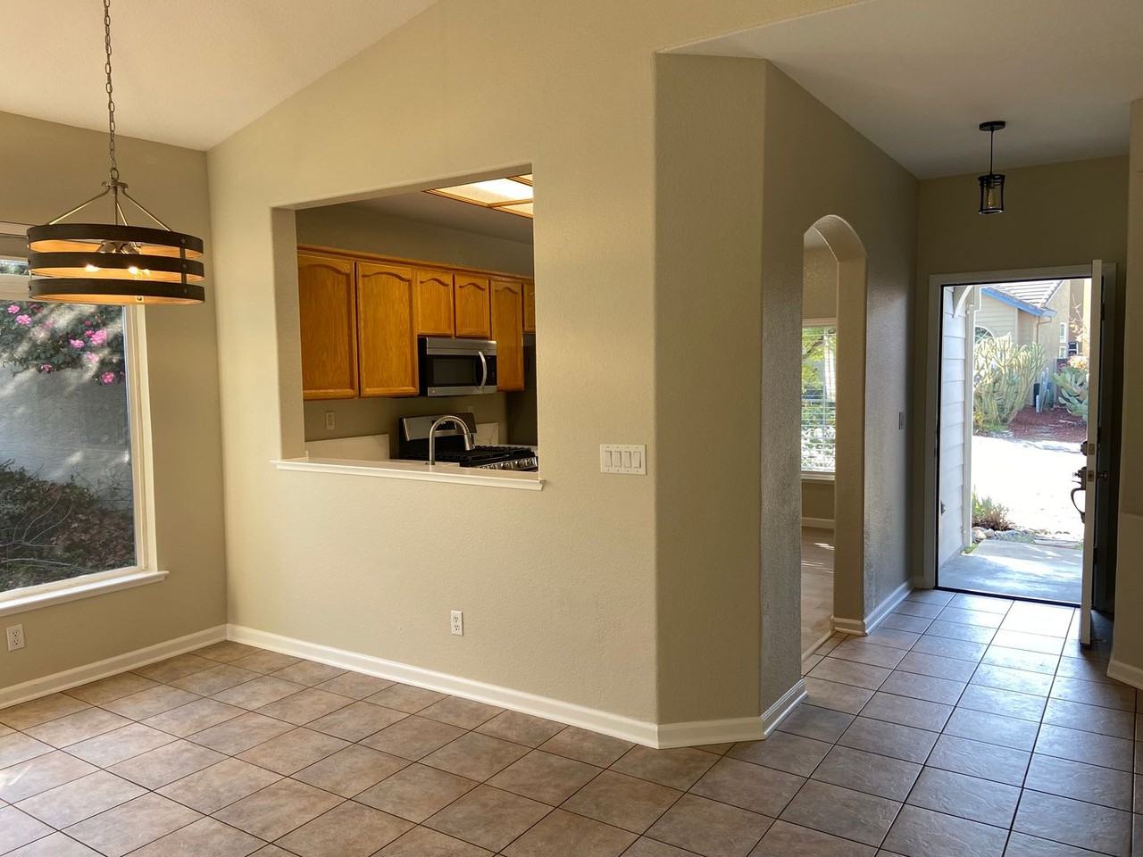 109 Cobble Ridge Drive - Photo 3 of 22