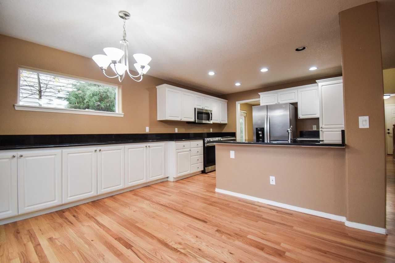 17261 Nw La Paloma Ln - Photo 5 of 45