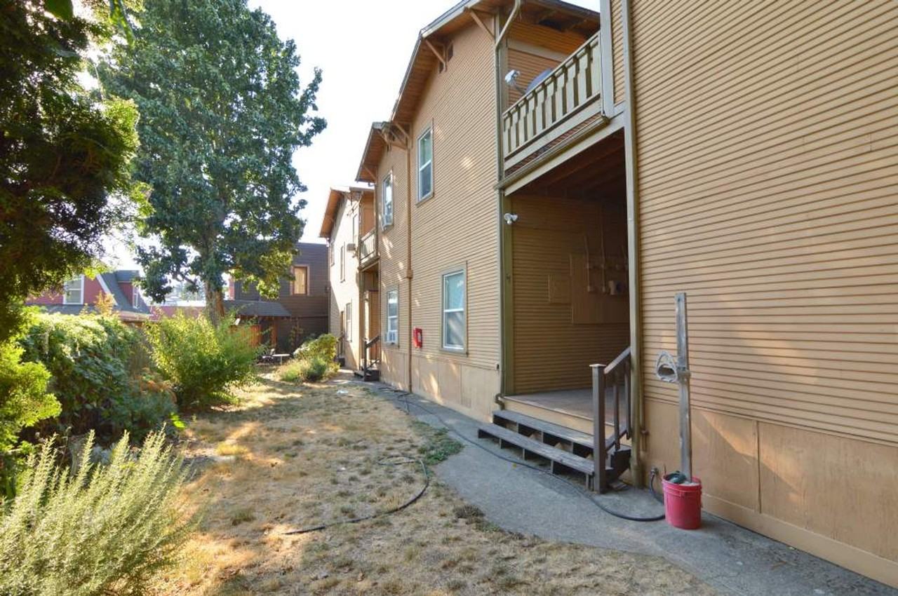 6020 Glisan Apartments - Photo 7 of 37