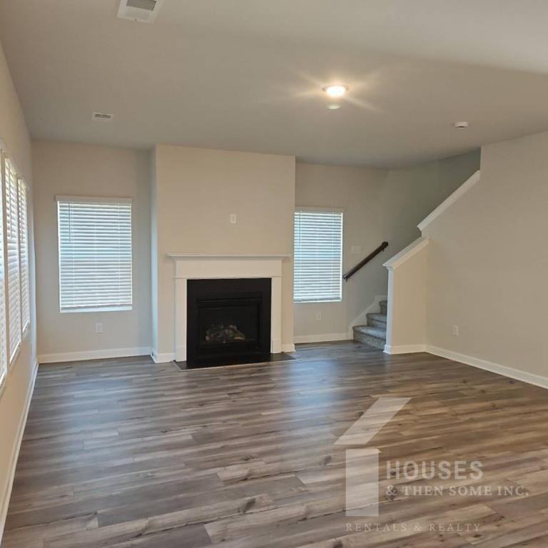 185 Vickery Rd - Photo 7 of 23