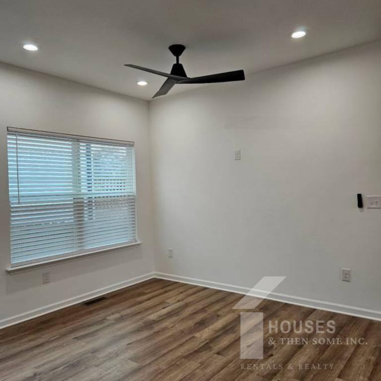 205 Blackwood St - Photo 3 of 14