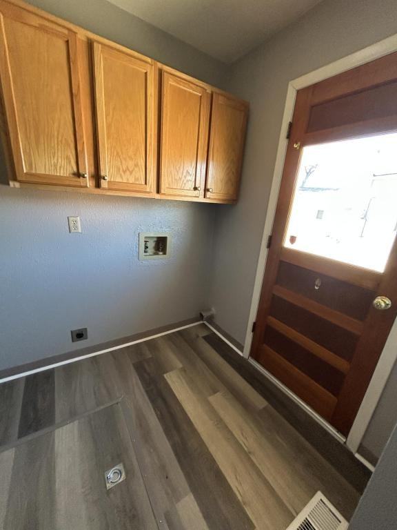 1127 Crystal Pl - Photo 3 of 8