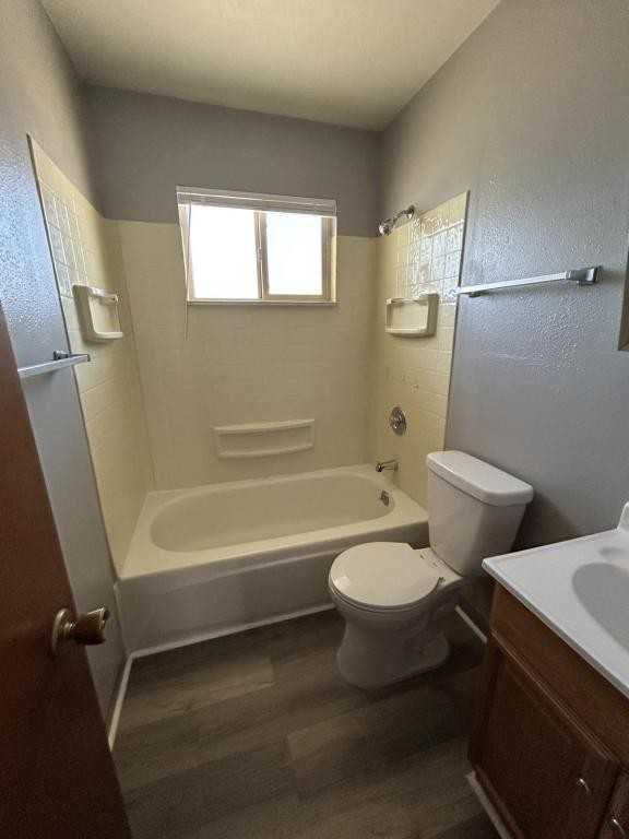 1127 Crystal Pl - Photo 7 of 8