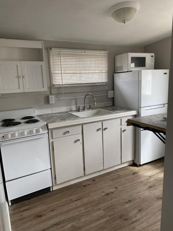 318 N 7th St - Photo 7 of 8