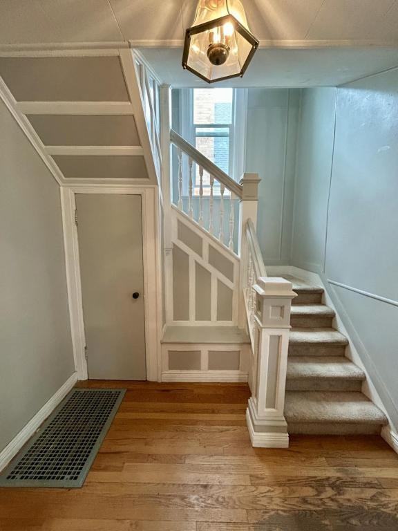 625 Rudd Avenue - Photo 2 of 26