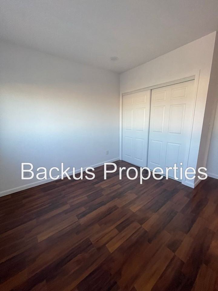 235 Navajo Dr #A - Photo 6 of 9