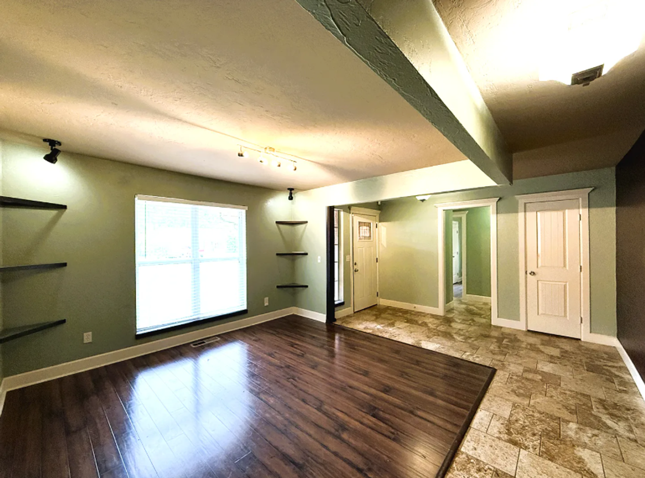 5324 Eden Dr - Photo 3 of 19