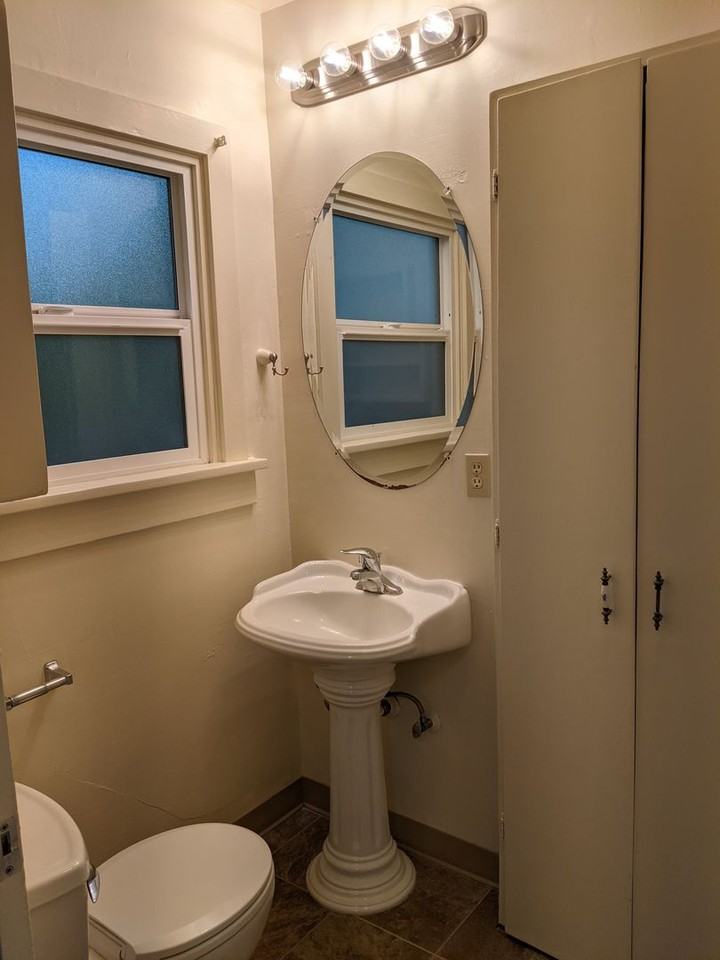 475 West 12th Alley #A - Photo 5 of 10