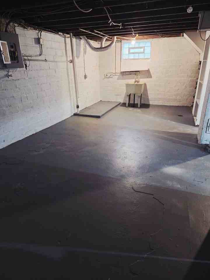 18101 Schenely Avenue - Photo 7 of 9