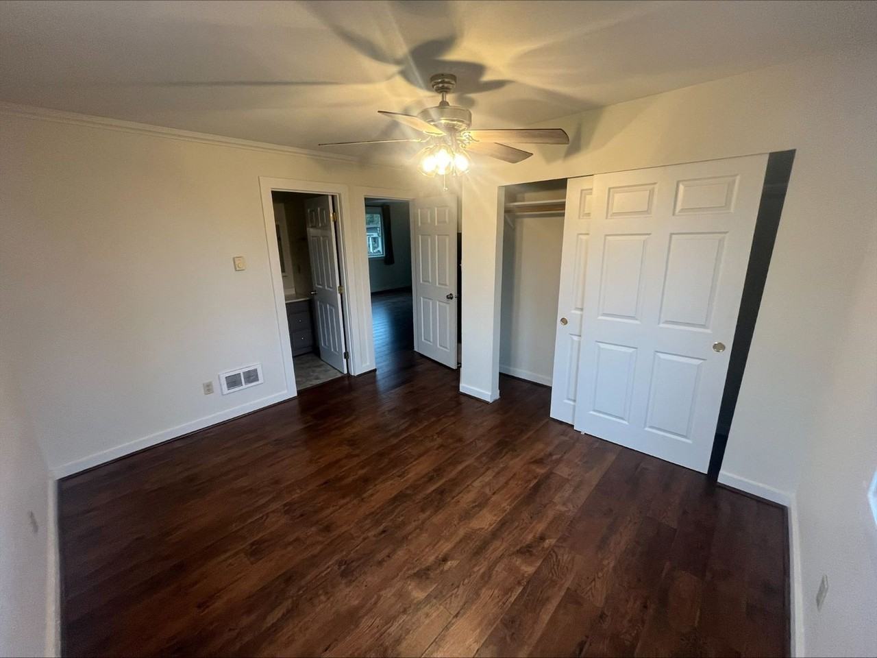 908 Goff Street - Photo 3 of 16