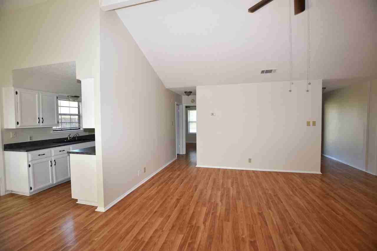 500 Side Cove - Photo 6 of 15