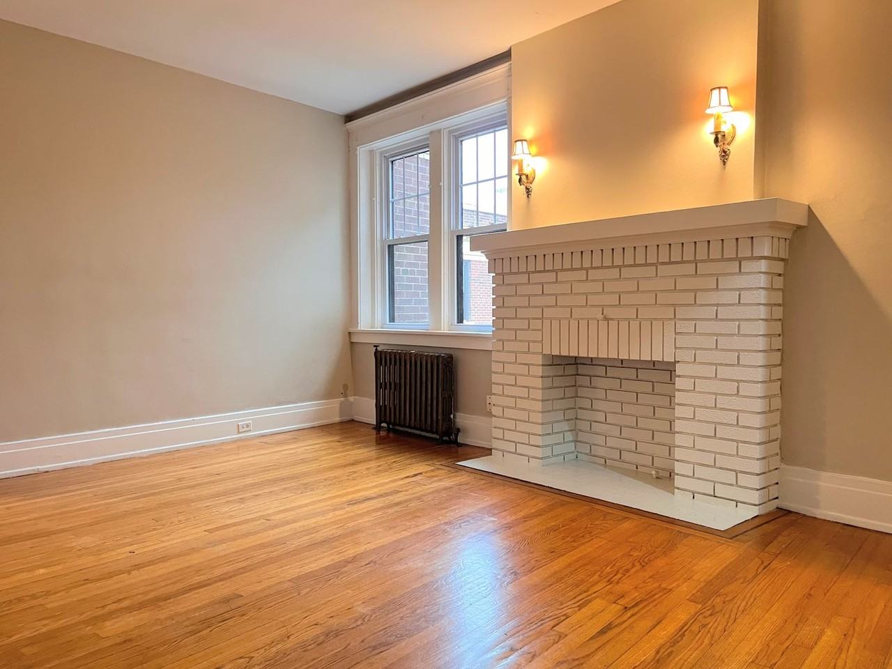 196 Crescent Ave Apt 25b #25B - Photo 3 of 12