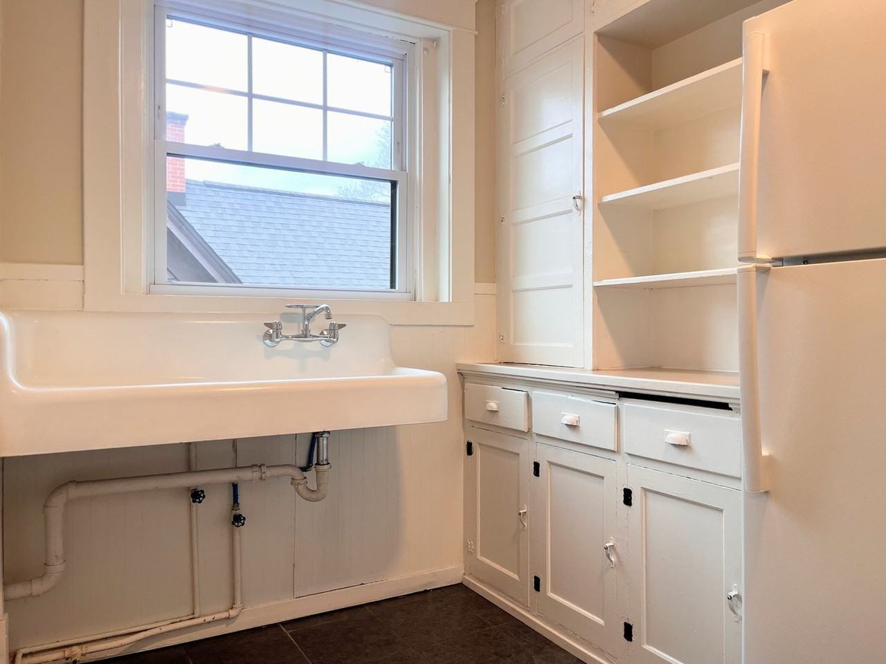 196 Crescent Ave Apt 25b #25B - Photo 5 of 12