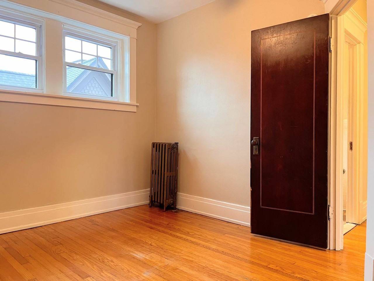 196 Crescent Ave Apt 25b #25B - Photo 7 of 12