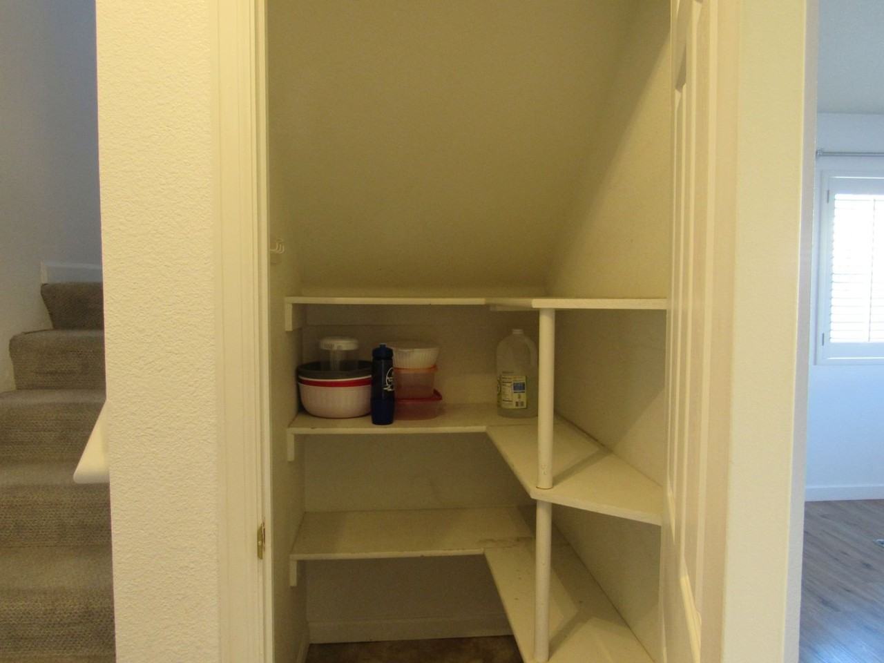 3463 Applegate Dr - Photo 6 of 13