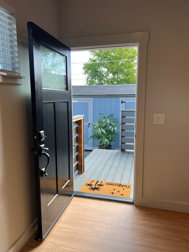 595A Leff St - Photo 3 of 15