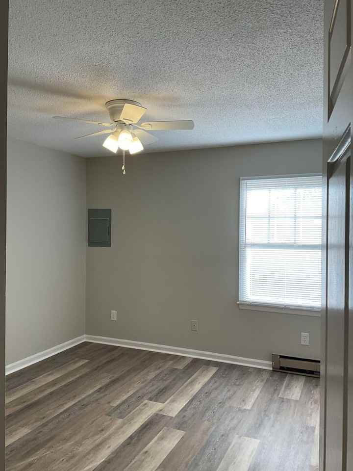 325 Robinson Road - Photo 3 of 13