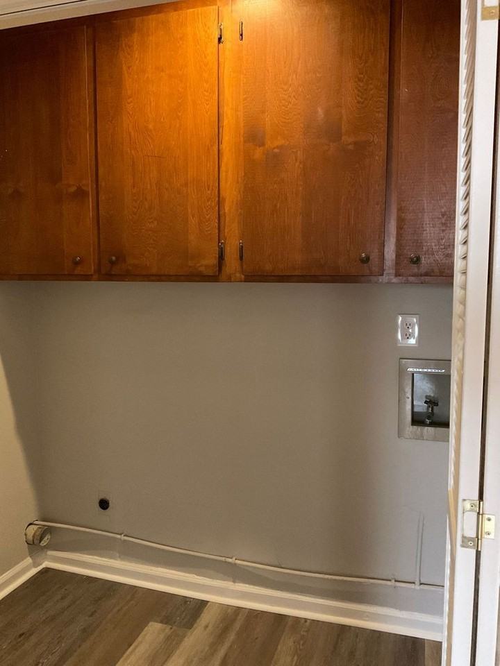 325 Robinson Road - Photo 7 of 13