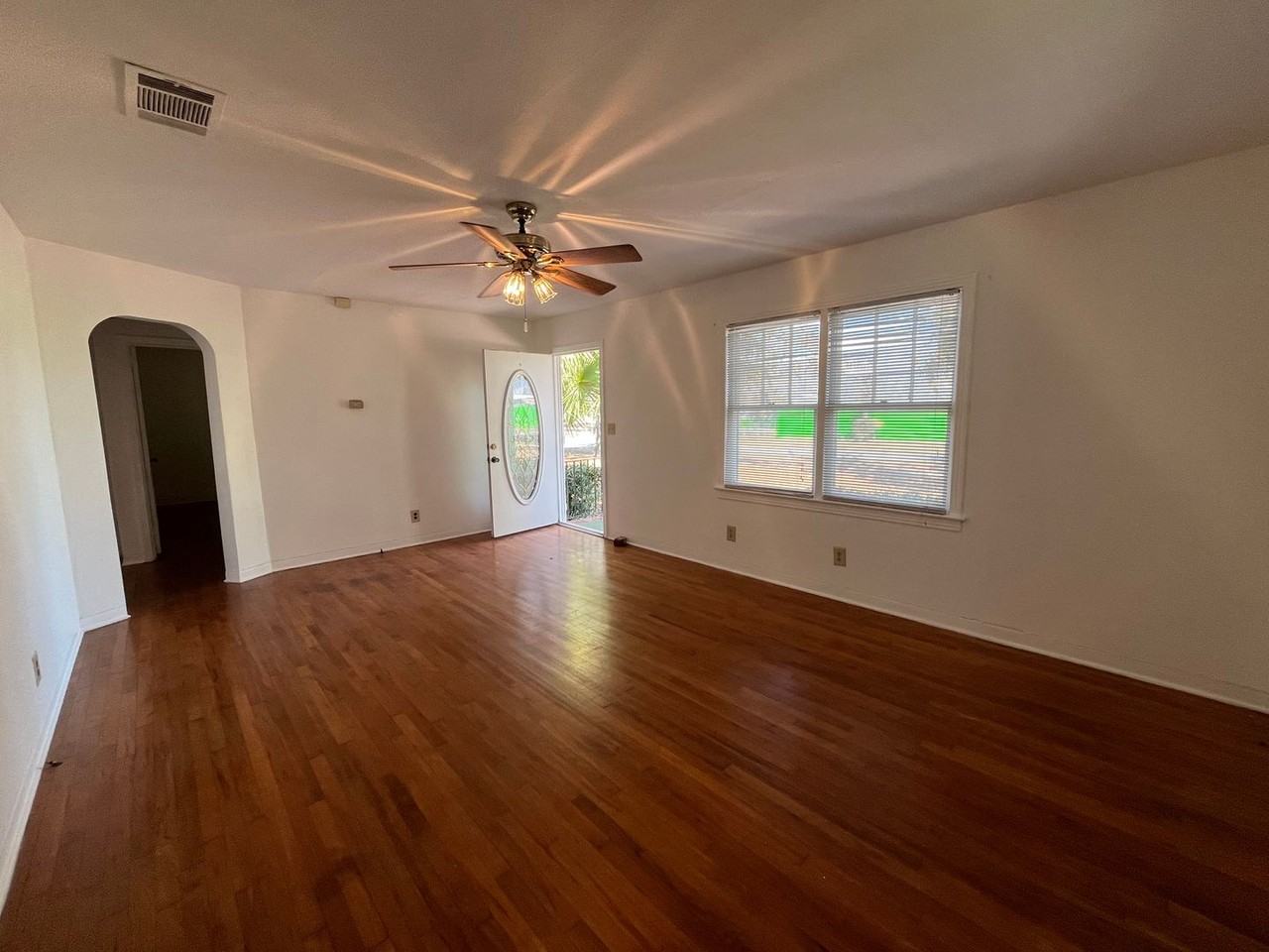 307 Parshley St Sw - Photo 2 of 16