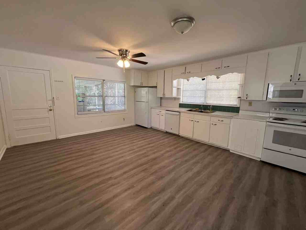 307 Parshley St Sw - Photo 5 of 16