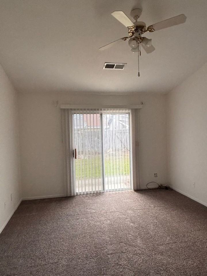 507 Datewood Court - Photo 7 of 14