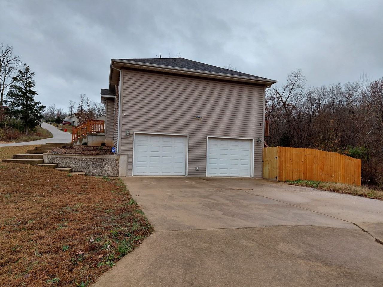 24725 Talledega Street - Photo 2 of 25