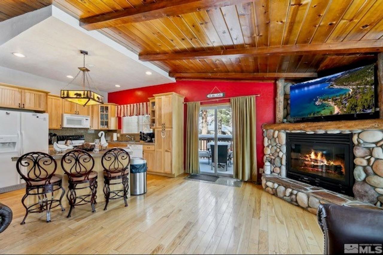 114 Angora Court - Photo 4 of 23