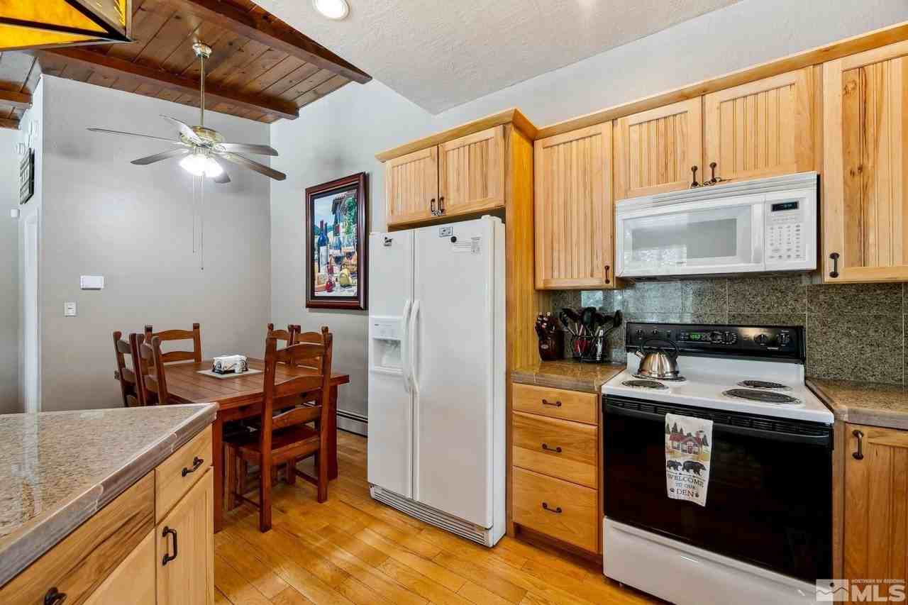 114 Angora Court - Photo 5 of 23