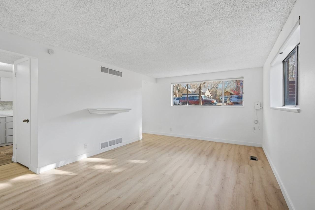 Windsor Apartments - Photo 2 of 17