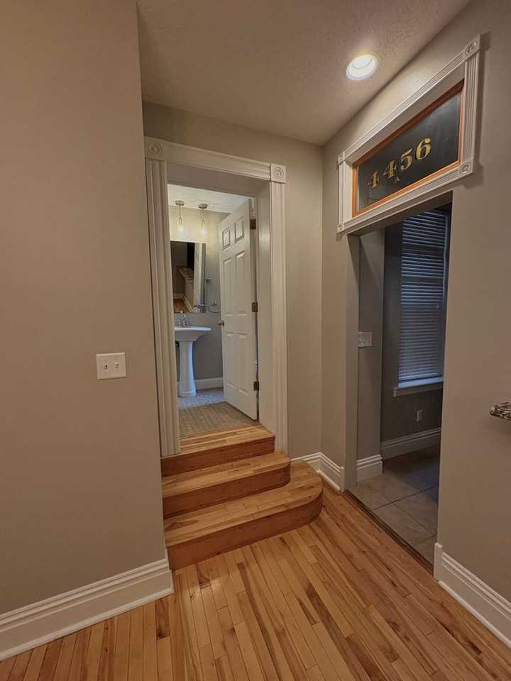 4456 Chouteau Avenue - Photo 6 of 25