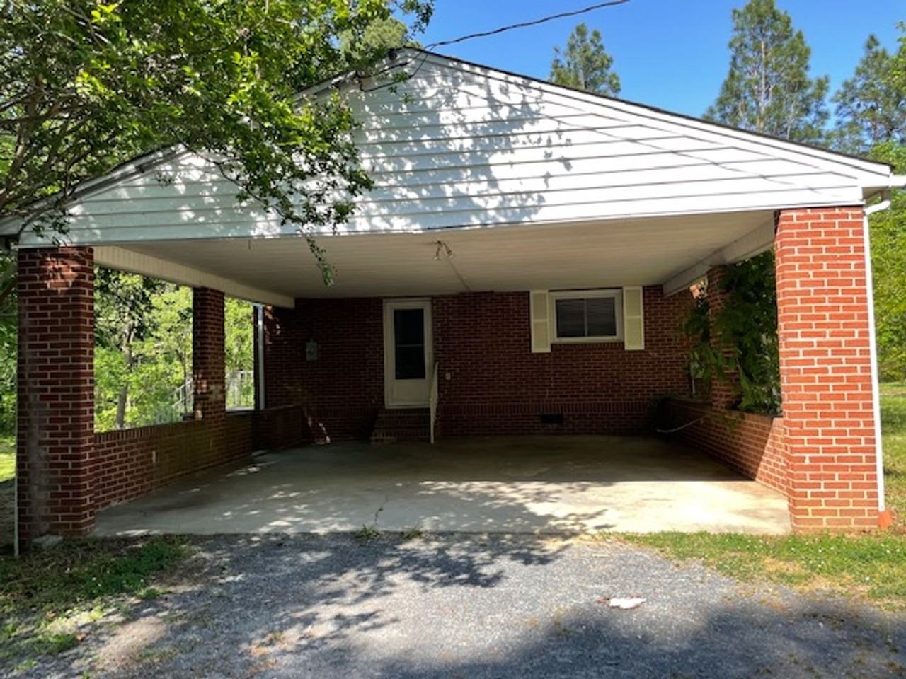 7230 Union Grove Church Rd - Photo 5 of 24