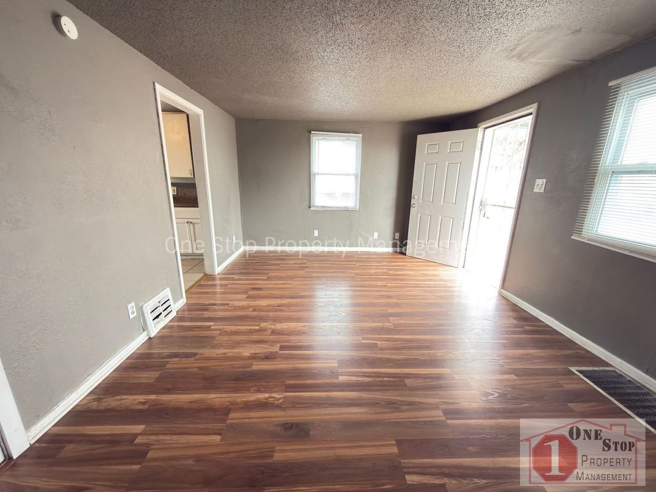 8618 Highland Avenue - Photo 2 of 11
