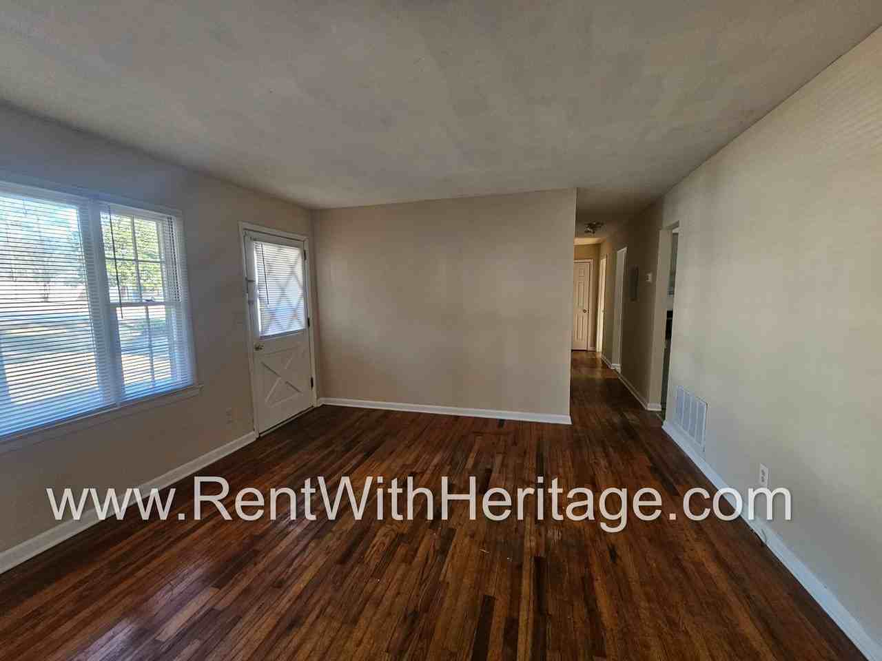 4332 Clare Ln - Photo 7 of 29