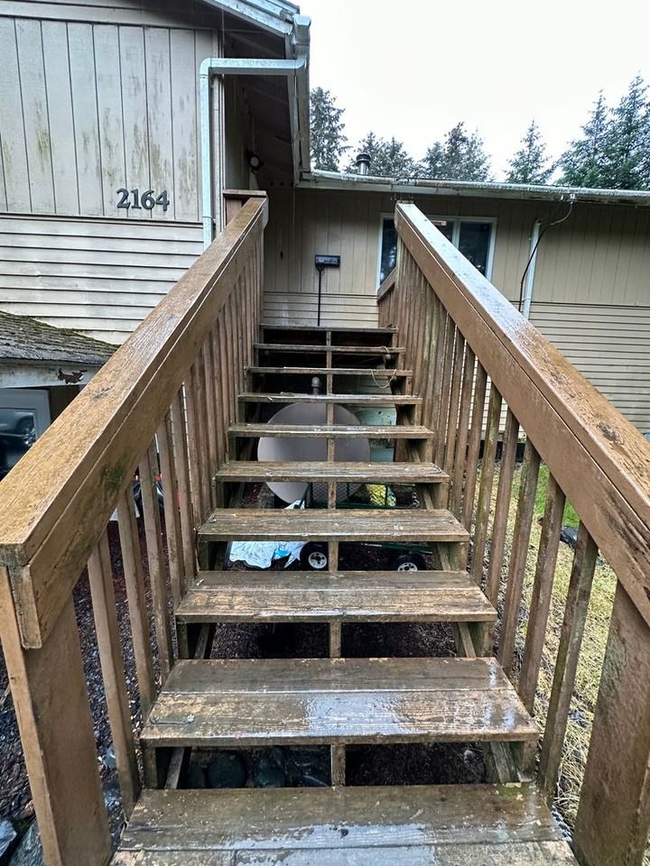 2164 Island Circle - Photo 2 of 19