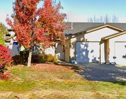 featured image of 2427 Southwest Wickiup Court