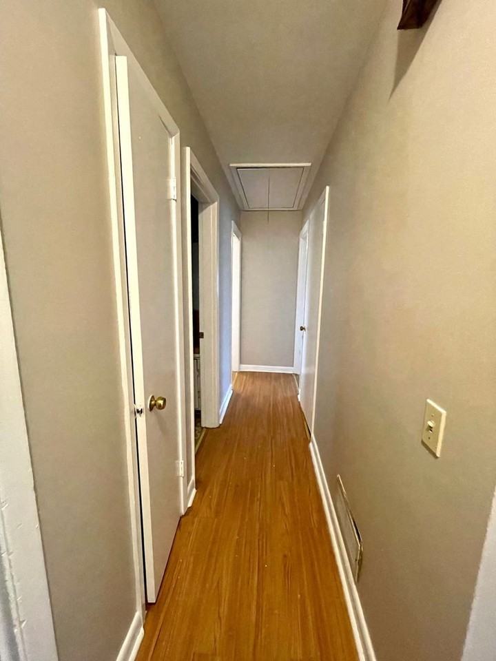 88 Montclair Dr - Photo 3 of 12