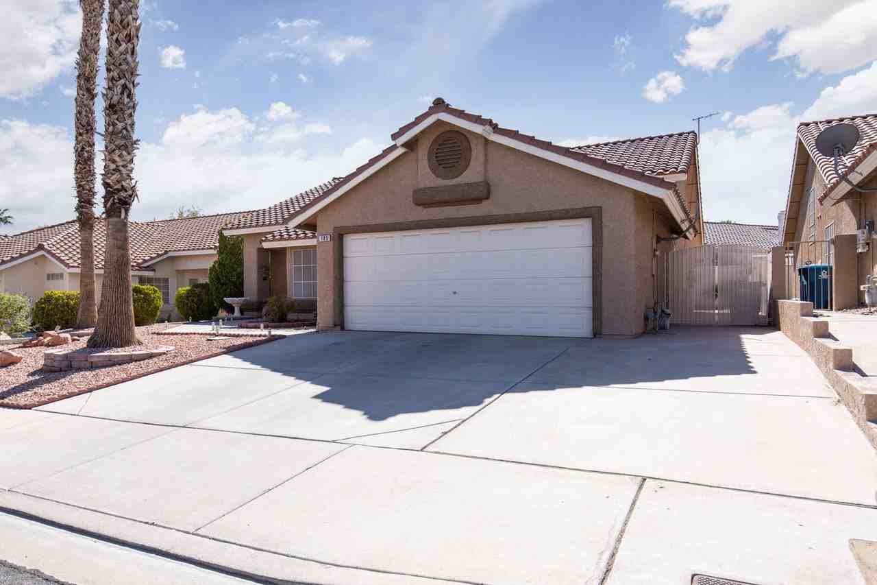 185 Laguna Landing Drive - Photo 2 of 27