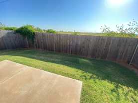 11414 N Lincoln Blvd - Photo 1 of 1