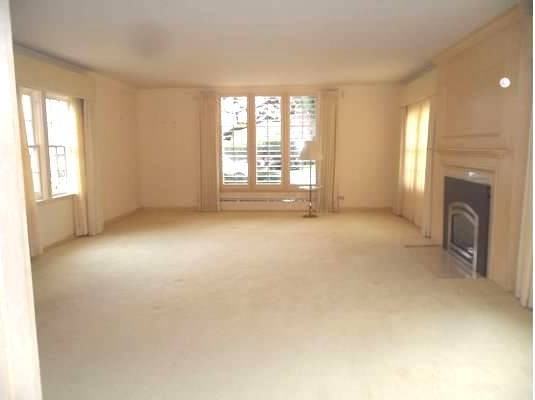 208 W 9th St - Photo 7 of 41