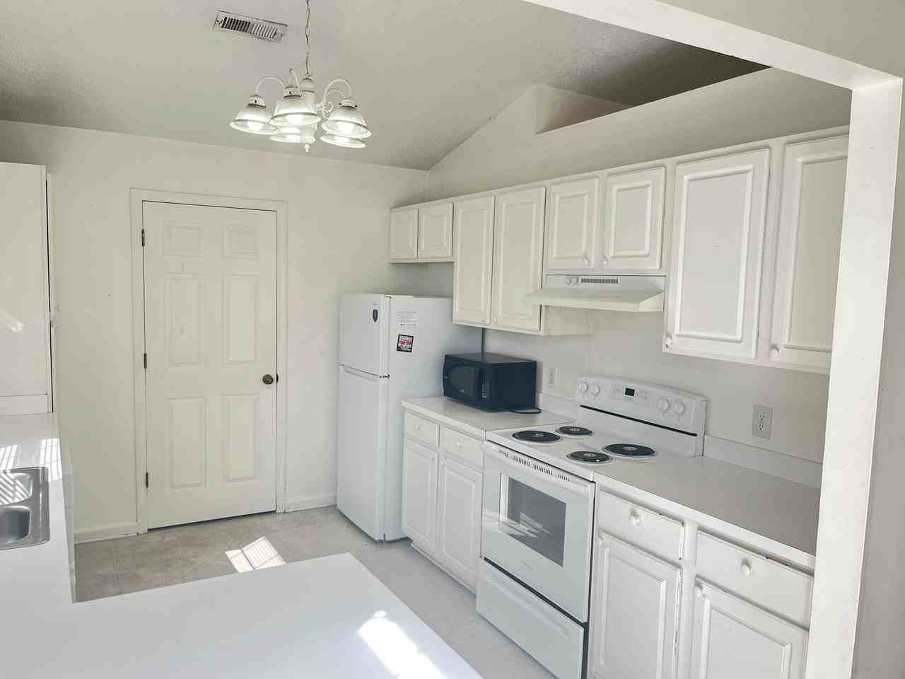 1785 Barberry Drive - Photo 2 of 21