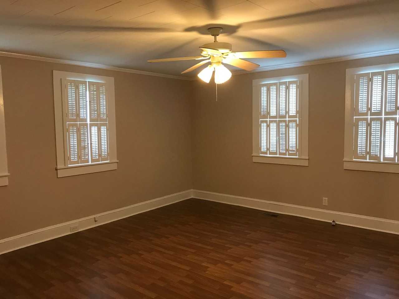 812 Power St - Photo 7 of 8