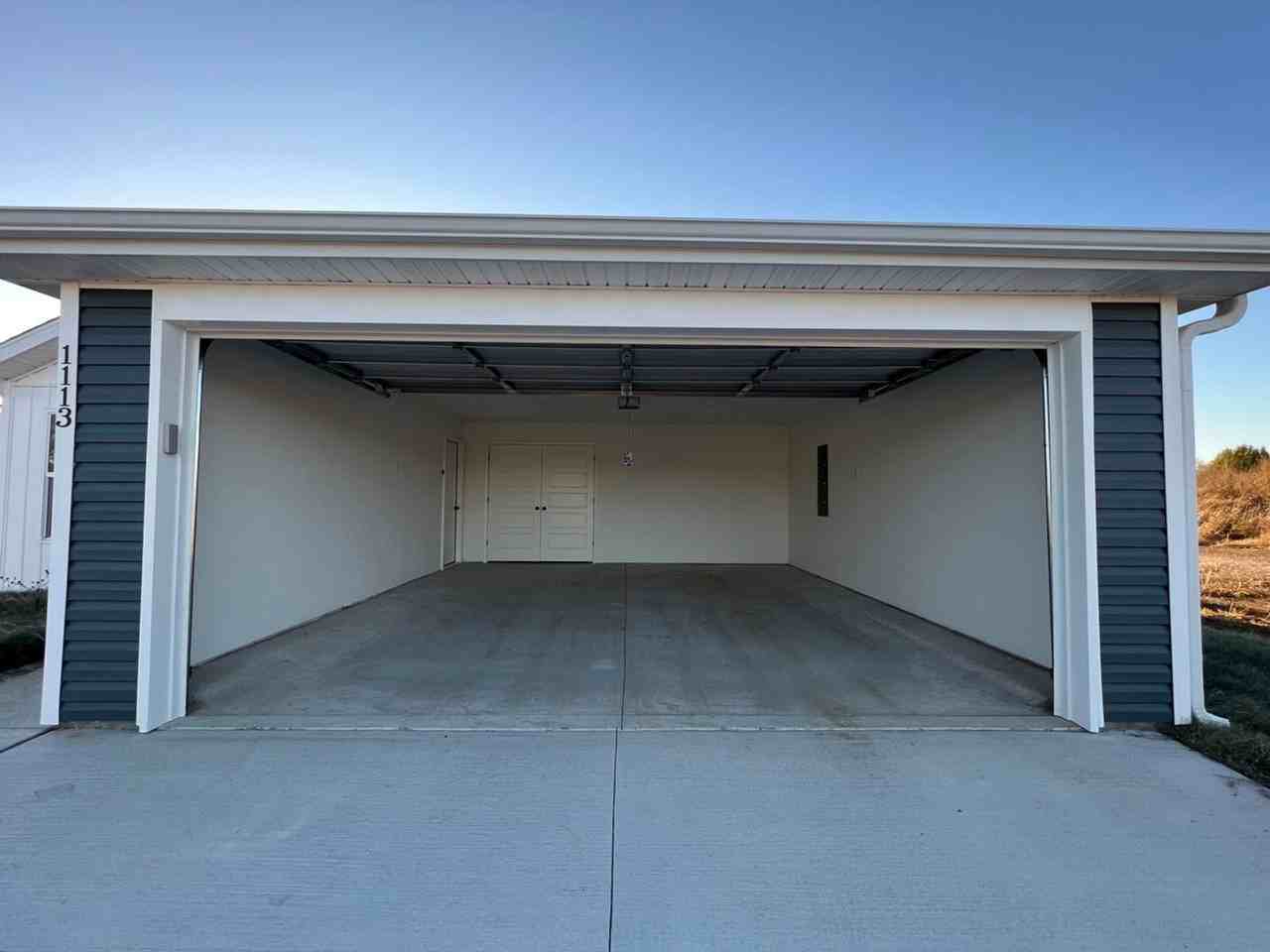 1113 Downy Dr - Photo 5 of 33