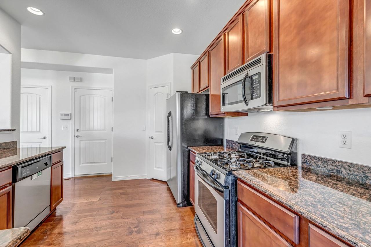 10597 Mount Evans Drive - Photo 5 of 28