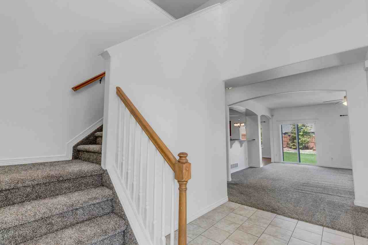 10597 Mount Evans Drive - Photo 7 of 28