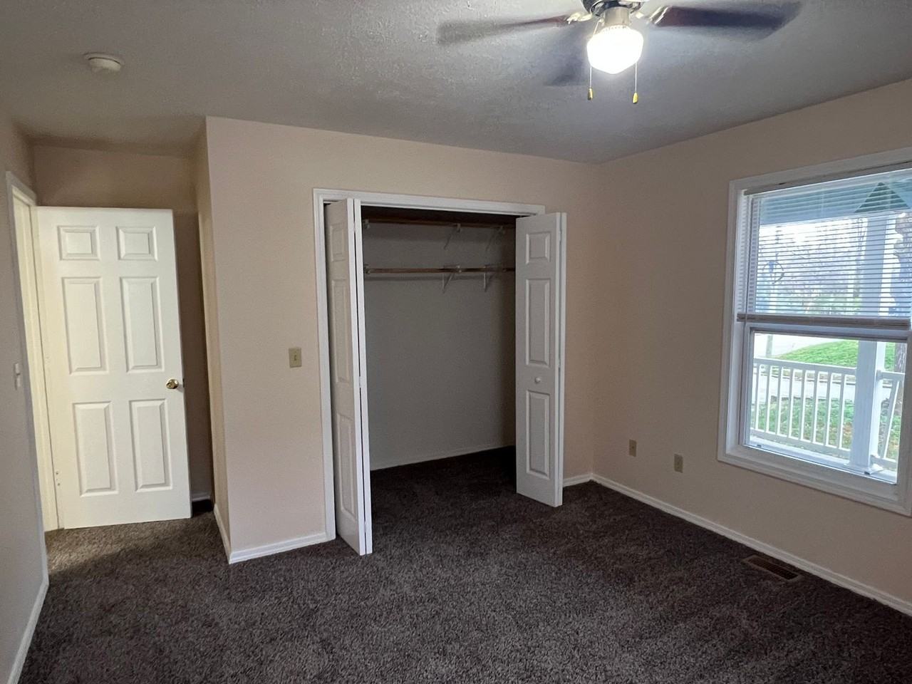 1021 East Lynn Street - Photo 7 of 14