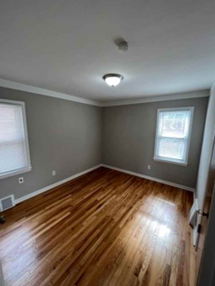 1689 Goddard Road - Photo 6 of 19