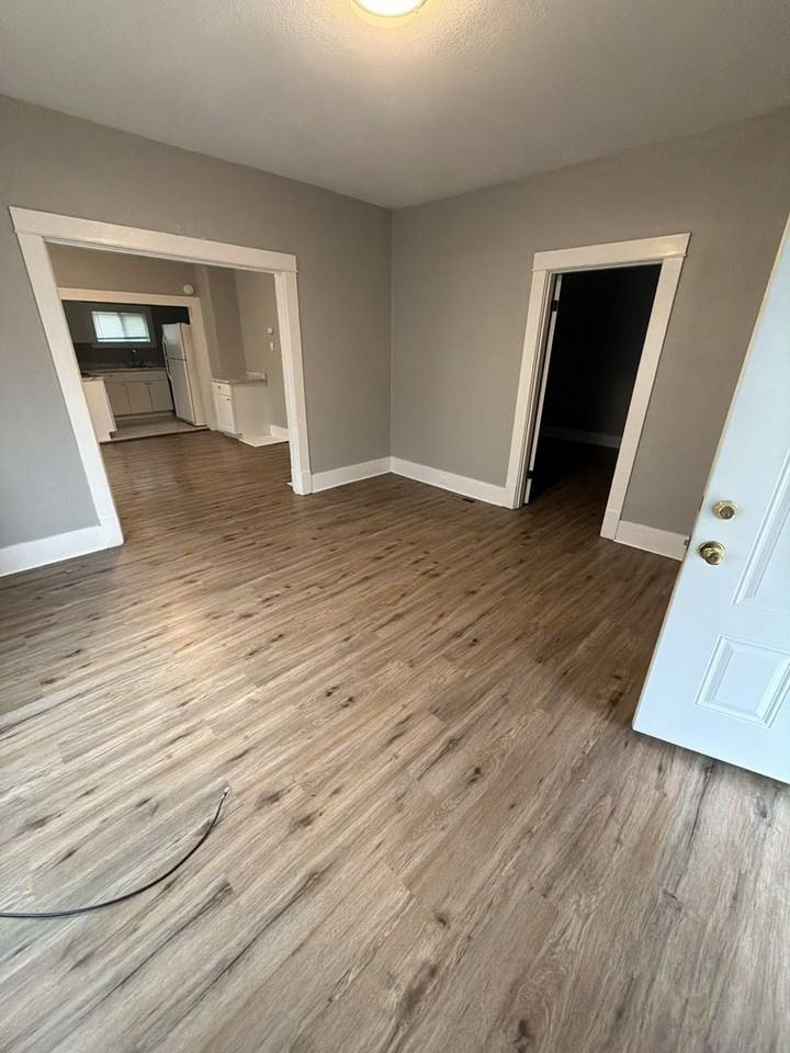 1732 Wilson Ave - Photo 6 of 12