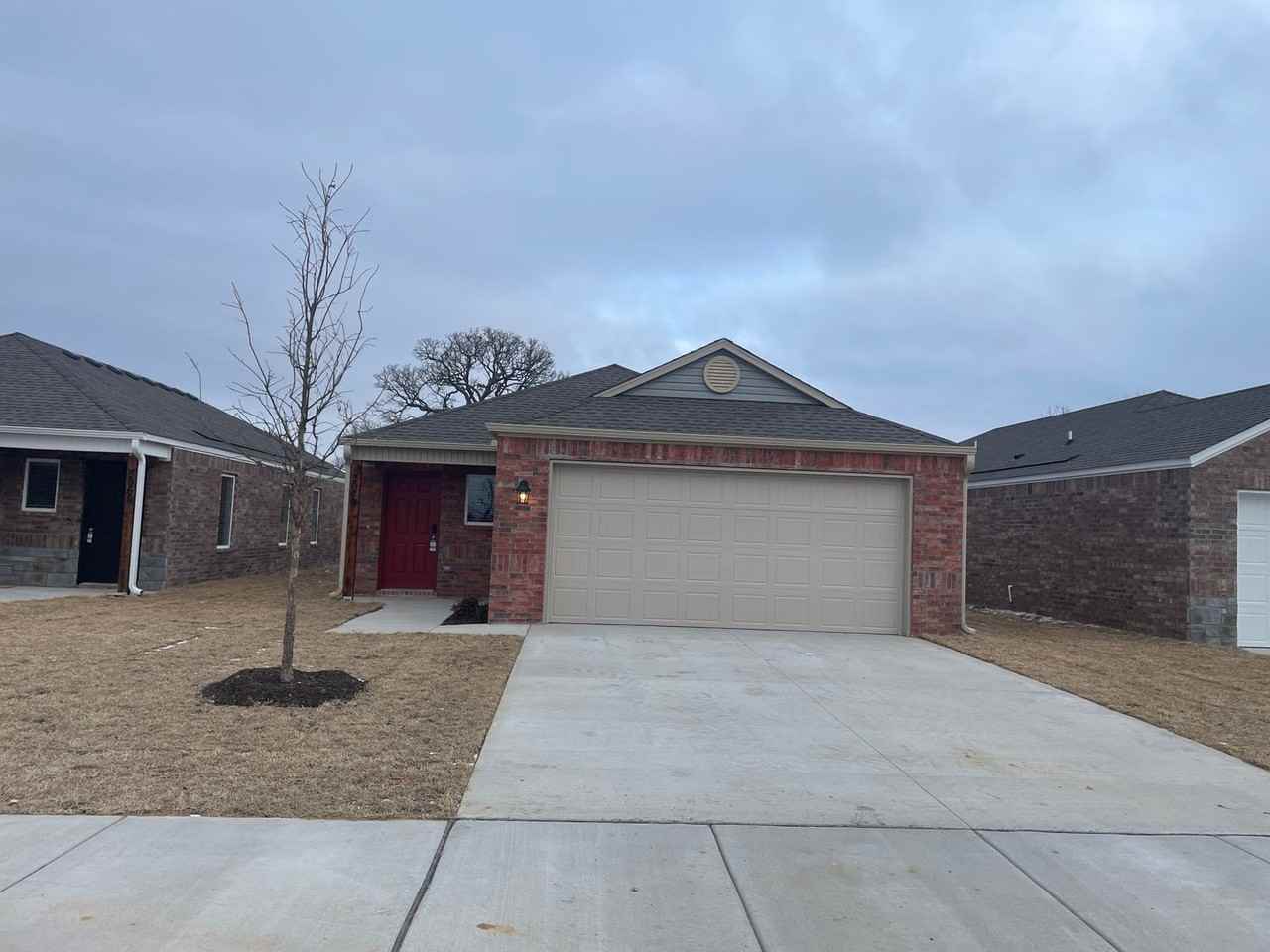 3070 Vail Ave - Photo 4 of 17