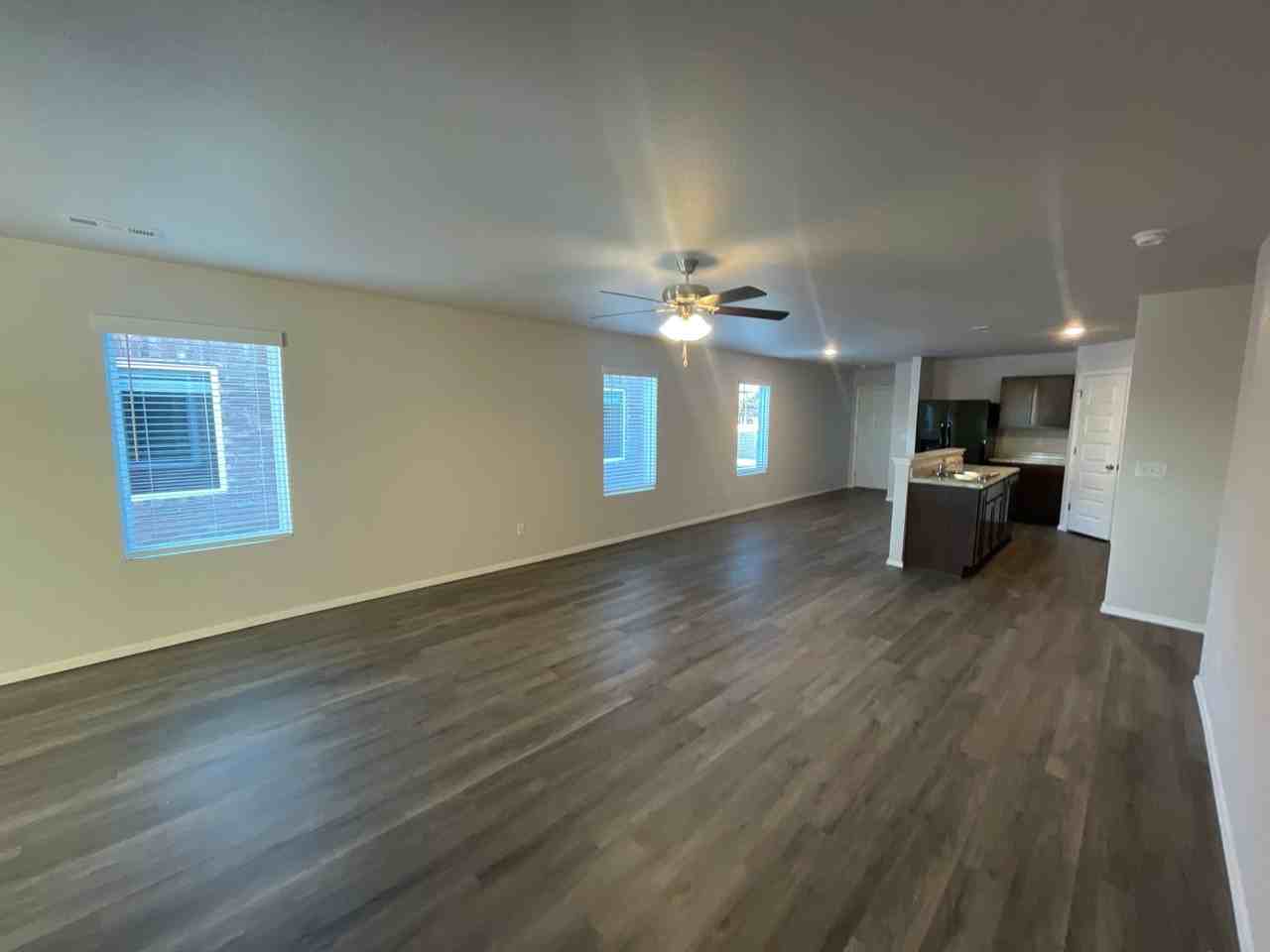 3070 Vail Ave - Photo 5 of 17