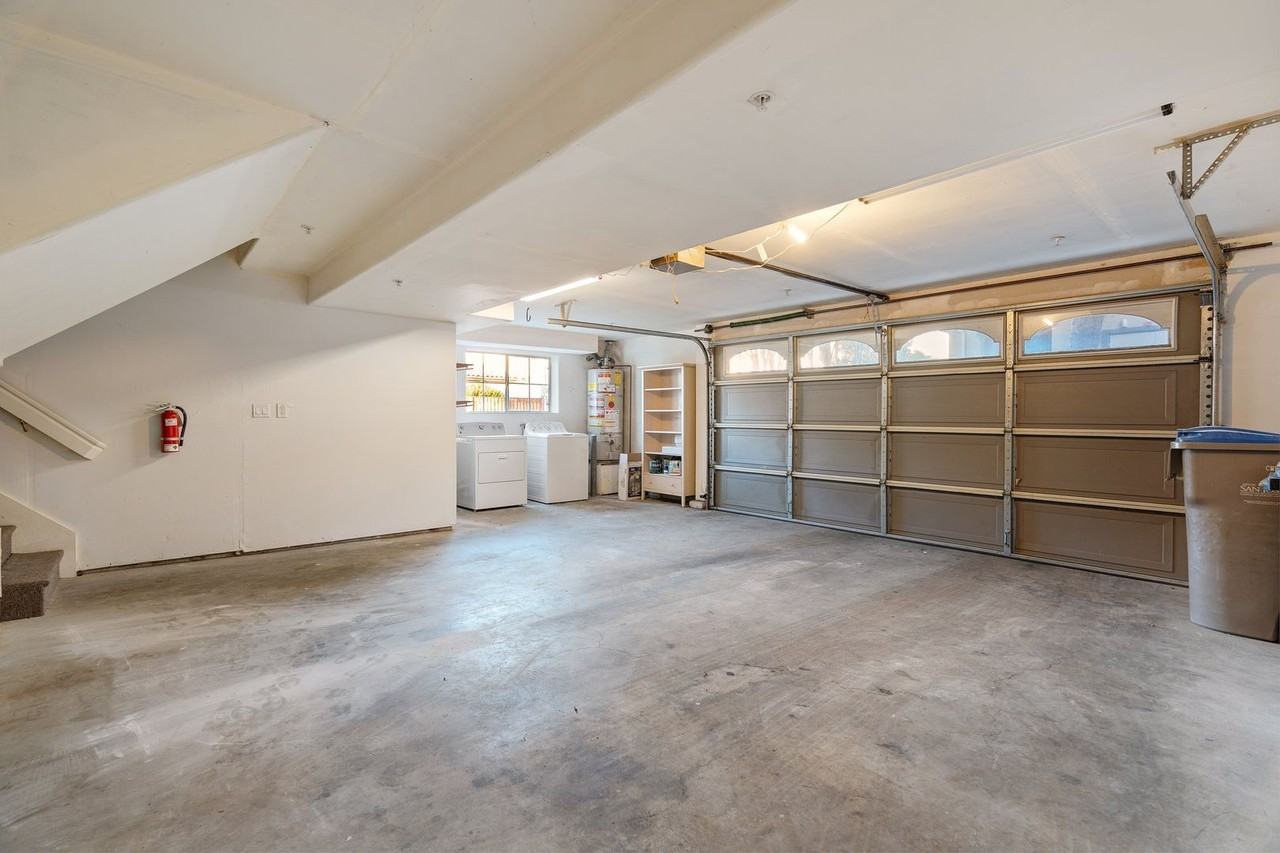 3201 Vineyard Park Way - Photo 3 of 21